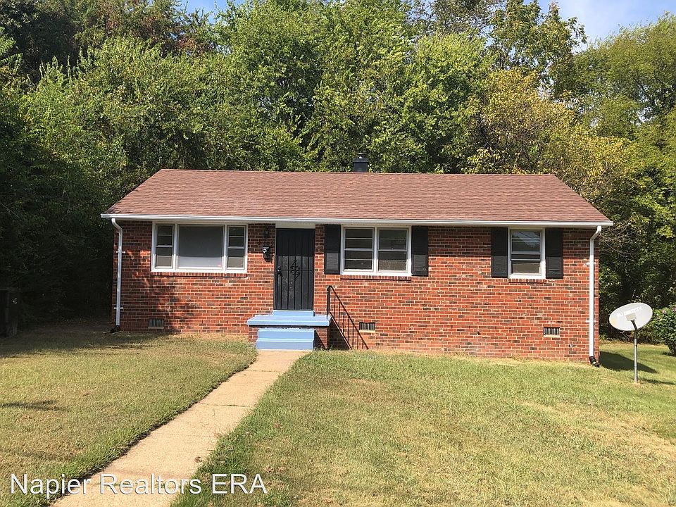 1st image of 2409 Mimosa St