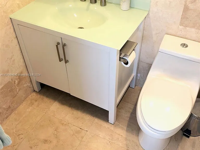 3901 S Ocean Dr #14M — Photo 32