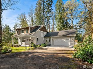 10060 NE Springwood Lane, Bainbridge Island, WA