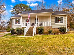 425 Cove Ln, China Grove, NC 28023