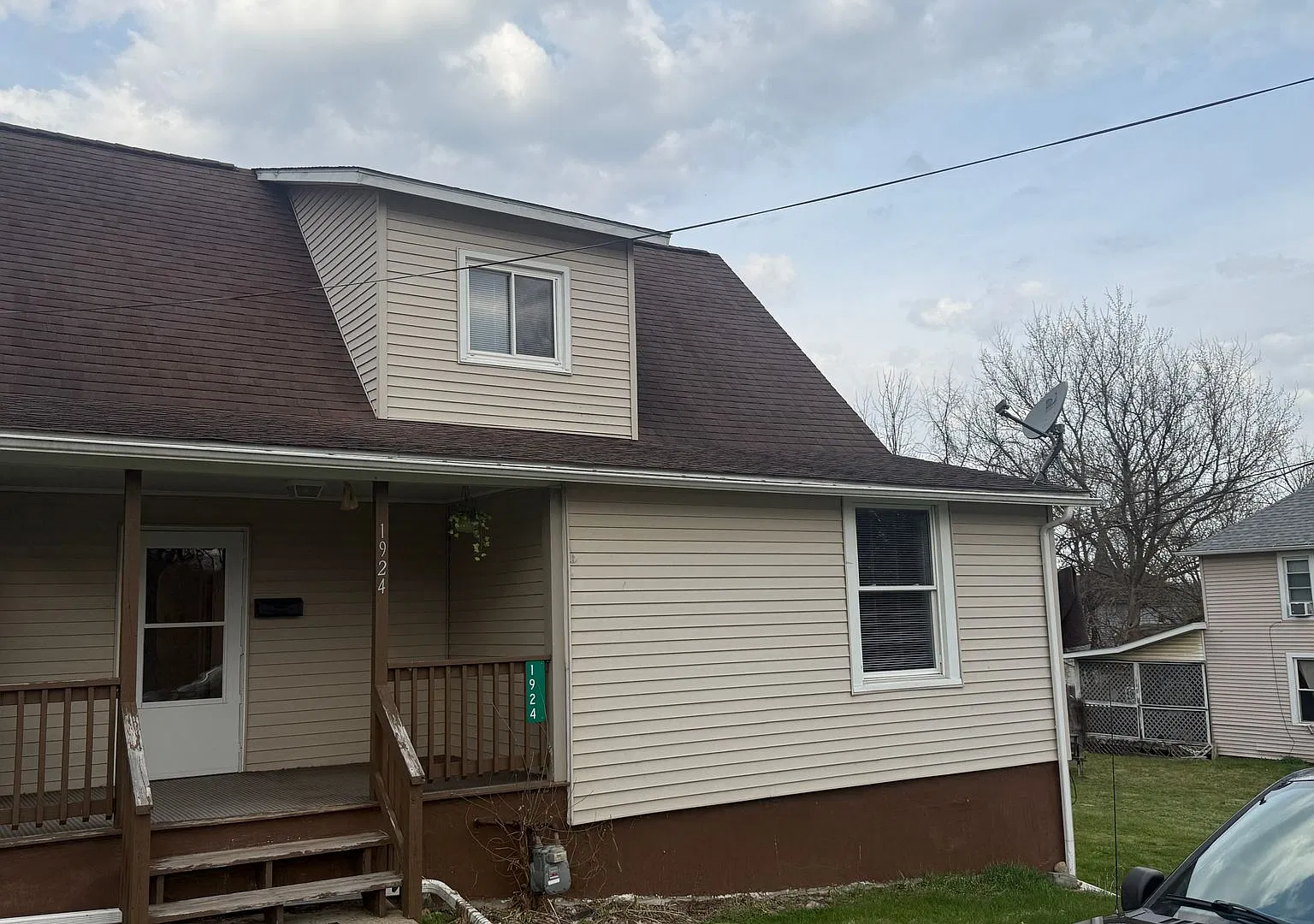 Large 4 bedroom single family home ready now! — Photo 1