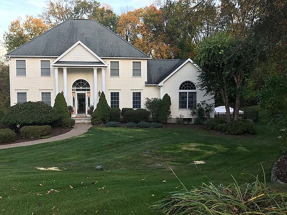 2nd image of 6 Barnum Ct