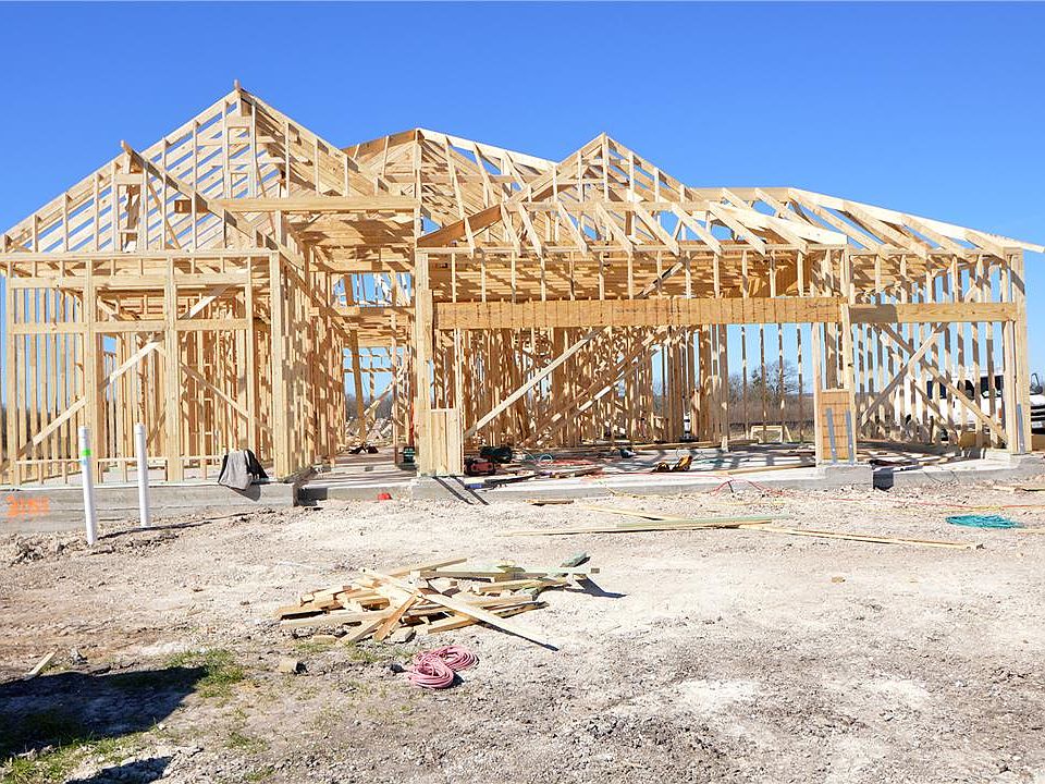 Located on 5914 in Paloma Lake in Austin, TX