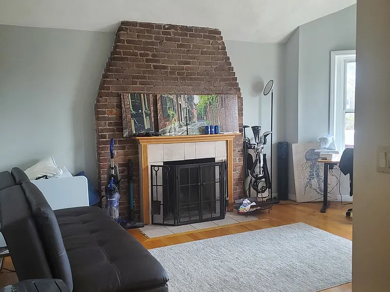 154 Harvard St #7 — Photo 4