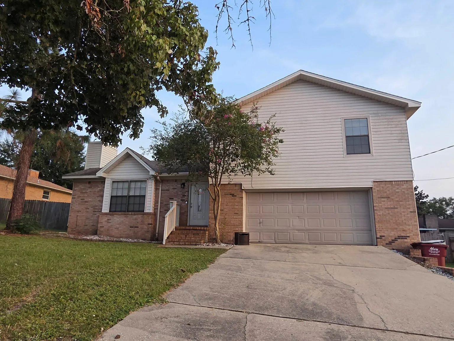 4 bed, 1850 sqft, $2,200 — Photo 3