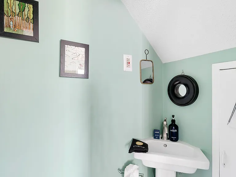 49 Radcliffe St #C — Photo 12