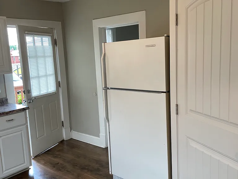 2805 S Joplin Ave — Photo 4