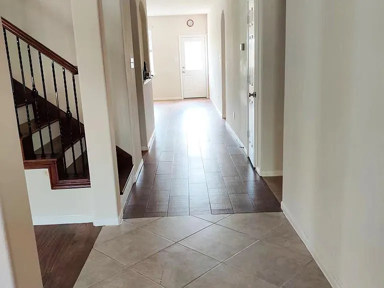 3922 Camden Fields Ln — Photo 7