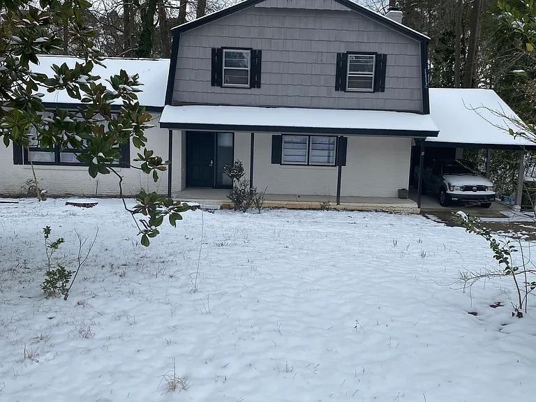 811 Pineland Dr — Photo 10