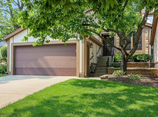 1149 Wheaton Oaks Dr #0, Wheaton, IL 60187