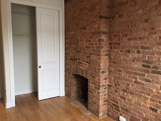 Rented by Vespa Properties Group | media 20