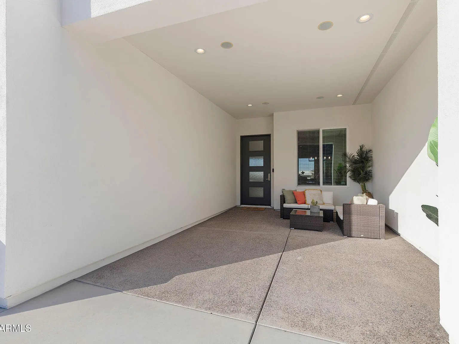 4 bed, 3.5 bath, 2533 sqft, $6,000 — Photo 3