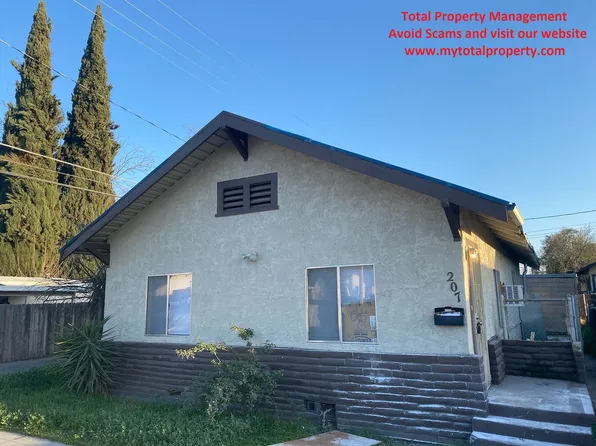 207 E Sequoia Ave, Visalia, CA 93277