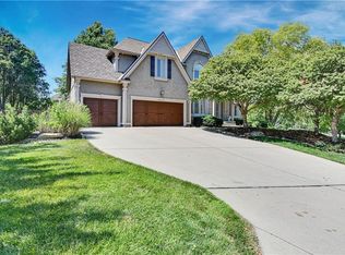 9302 W 146th St, Overland Park, KS 66221