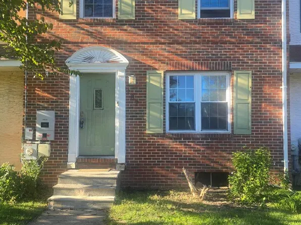 287 Green Blade Dr, Dover, DE 19904