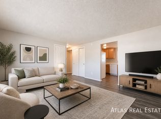 910 Bishop Ct APT B, Castle Rock, CO 80104