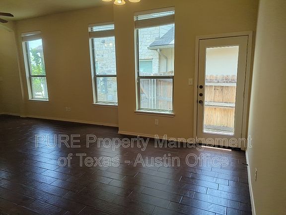 2nd image of 1412A Muirfield Bend Dr