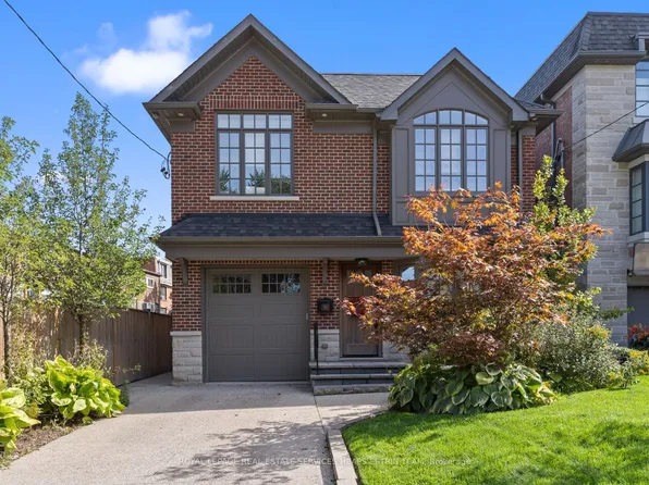 151 Sutherland Dr, Toronto, ON M4G 1H8