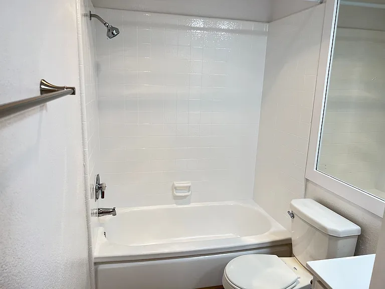9600 Reseda Blvd — Photo 17