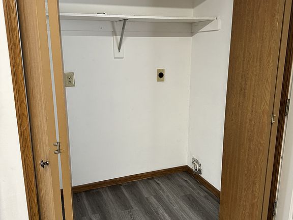 4th image of 1480 Wayne St #B