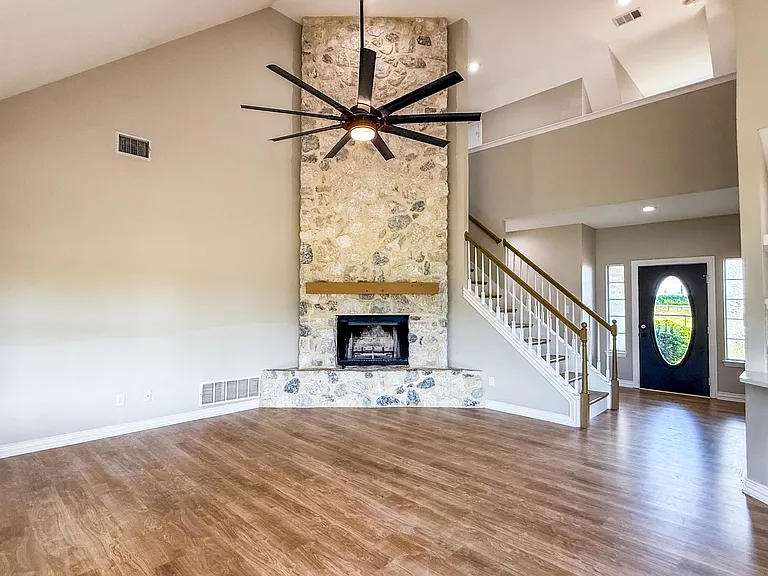 200 N Sorrells Rd — Photo 48