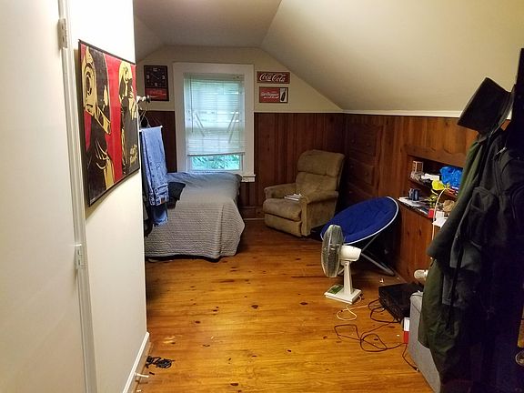 Loft Bedroom w/ Full Bath