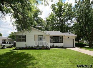 617 6th St, Milford, NE 68405