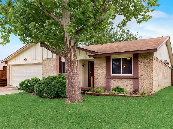 2nd image of 2306 Benbrook Dr