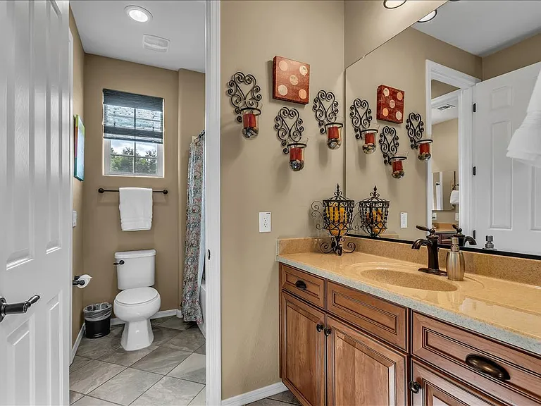 3355 E Indigo St — Photo 20