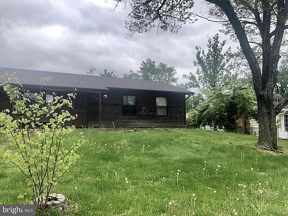 2nd image of 800 S Alder Ave