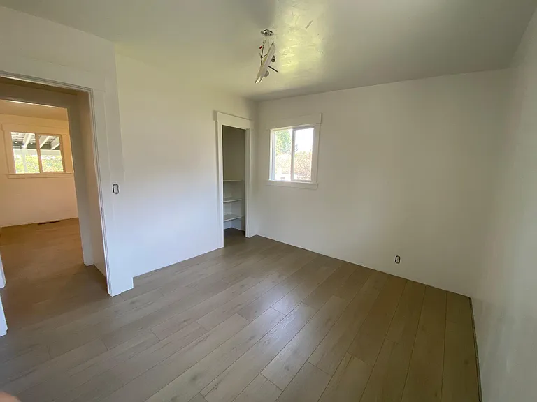 1451 Lynnwood Ave — Photo 9
