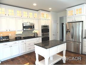 4th image of 32769 Harburg Dr