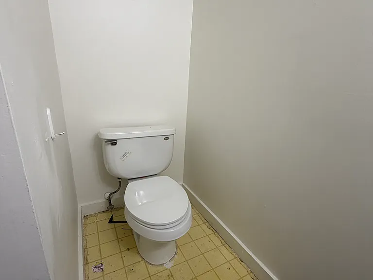 1109 Charles St #4 — Photo 6