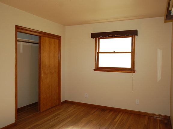 5th image of 6 Cherry Ln