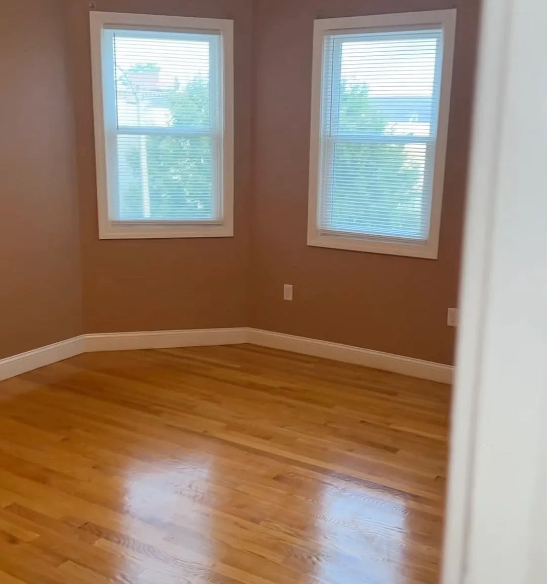 15 Kenberma Rd — Photo 3
