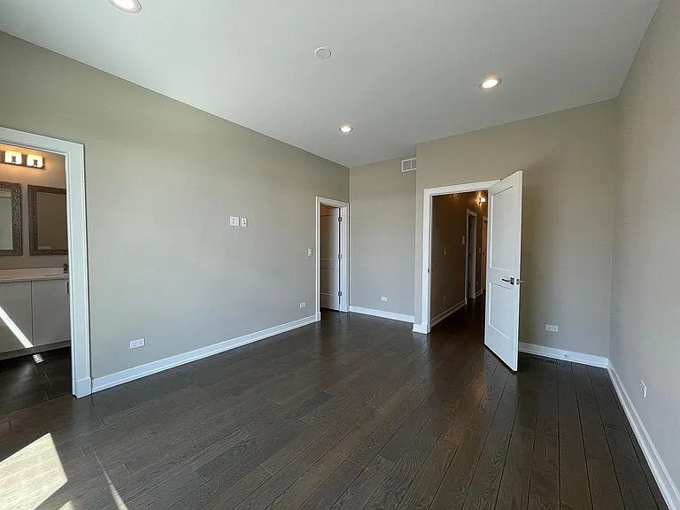 458 N Noble St #3W — Photo 19
