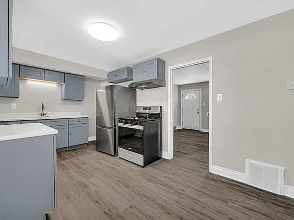 3rd image of 2229-2243 169th St #2241