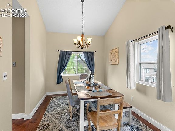 4th image of 1328 Hamstead Ct