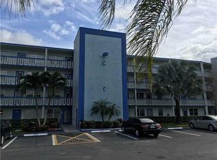 4055 Lincoln #4055-C, Boca Raton, FL 33434