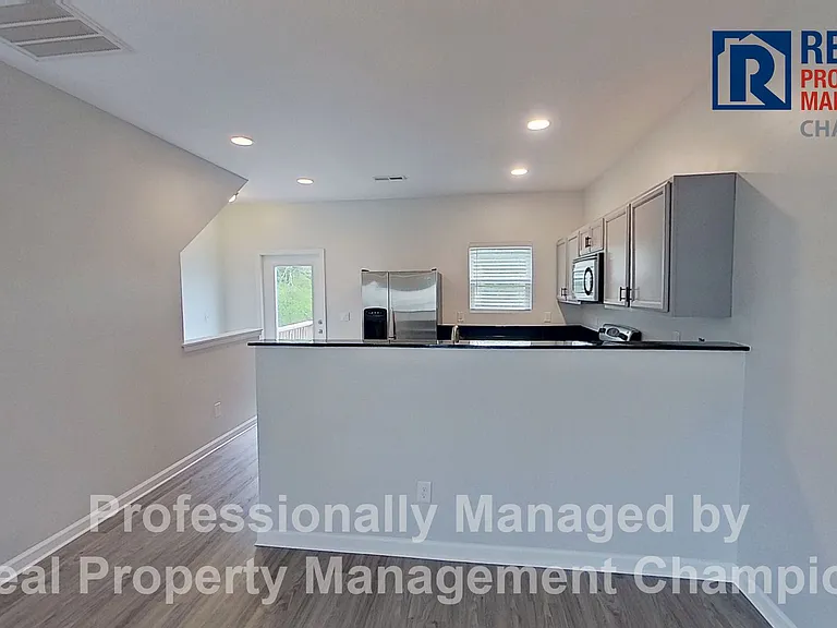 709 Elton Ave #1 — Photo 13