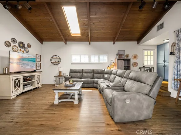 6571 E Brittain St, Long Beach, CA 90808