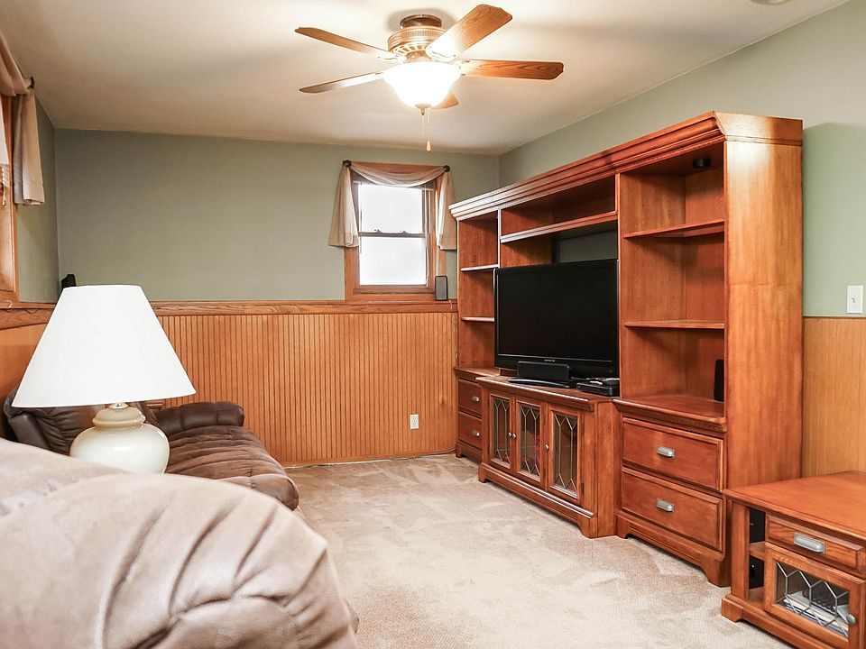 1st image of 7740 S Manitowoc Ave