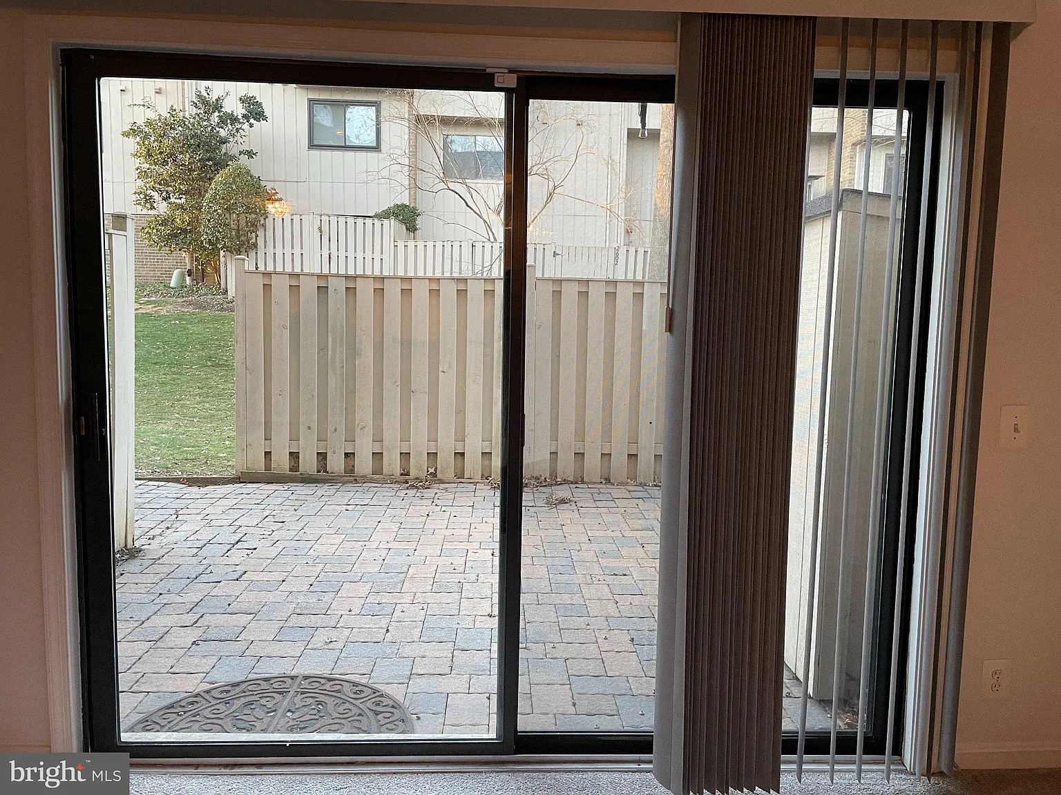 3 bed, 2.0 bath, 1131 sqft, $2,250 — Photo 3