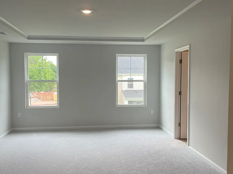 5851 Woodlawn Dr — Photo 11