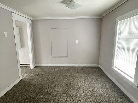 5th image of 8 1/2 Park St #2