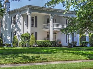 526 Cole Ave, Providence, RI 02906