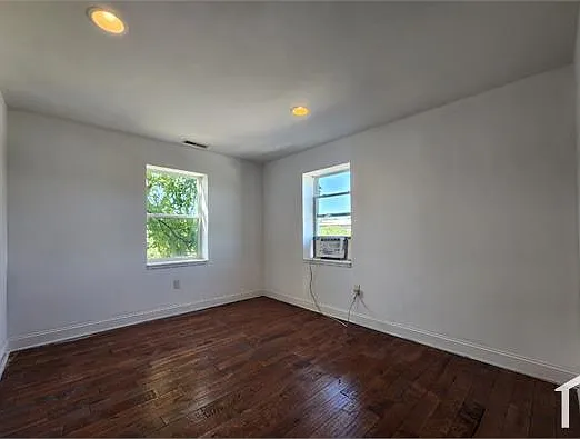 5501 Foote St NE — Photo 9