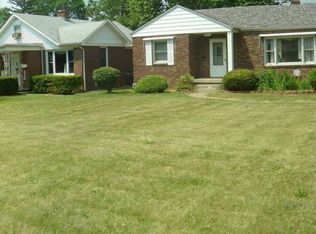 5645 Edgewater Dr, Toledo, OH 43611