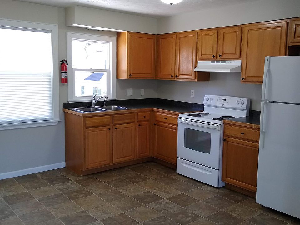 425 Oak 425 Oak St Big Rapids MI Zillow