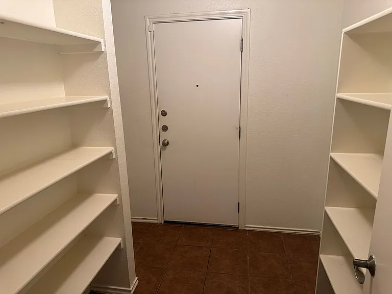 13630 Escort Dr — Photo 26